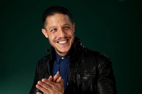 Emmy Contenders: ‘SOA’s’ Theo Rossi on head tattoos, naked。